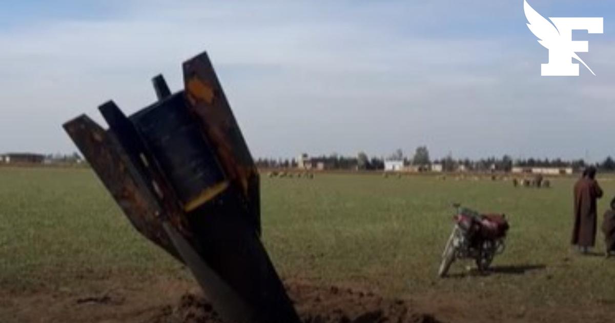 Les images surprenantes d’un missile tombé en plein champ en Syrie, près de la frontière turque