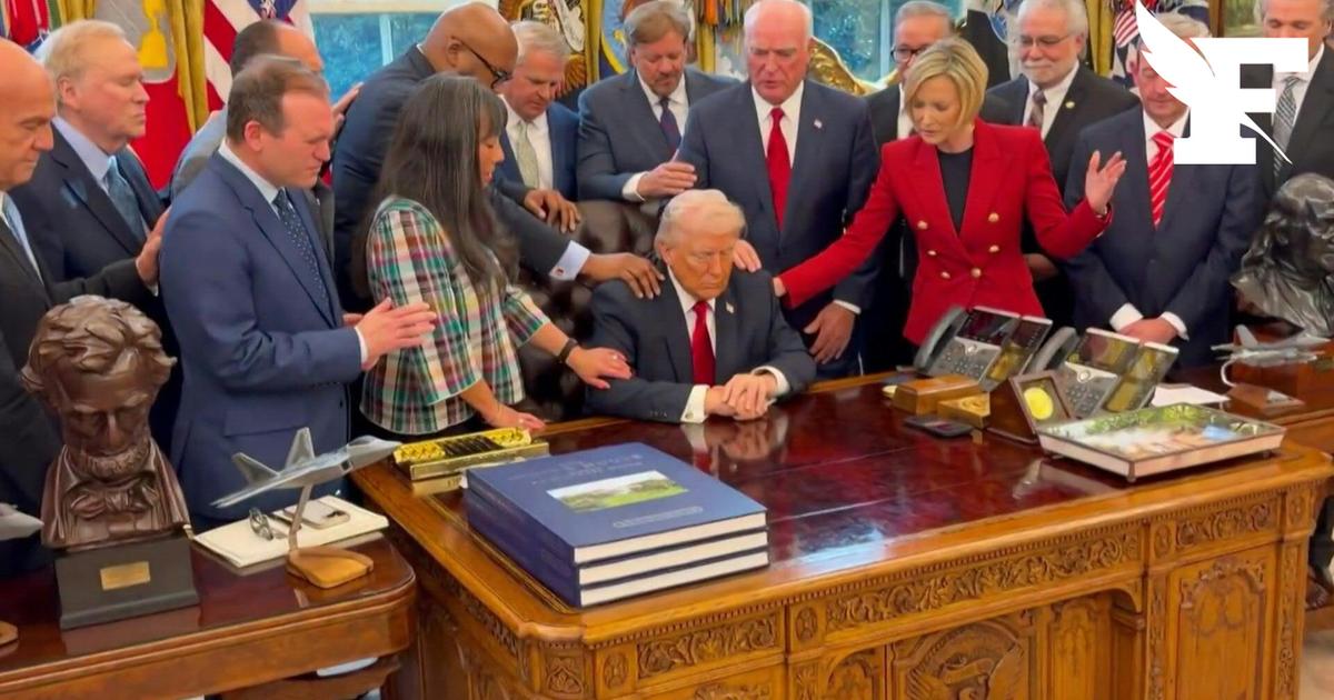 «Que Dieu bénisse les États-Unis !» : Donald Trump en pleine prière avec des pasteurs évangéliques à la Maison-Blanche