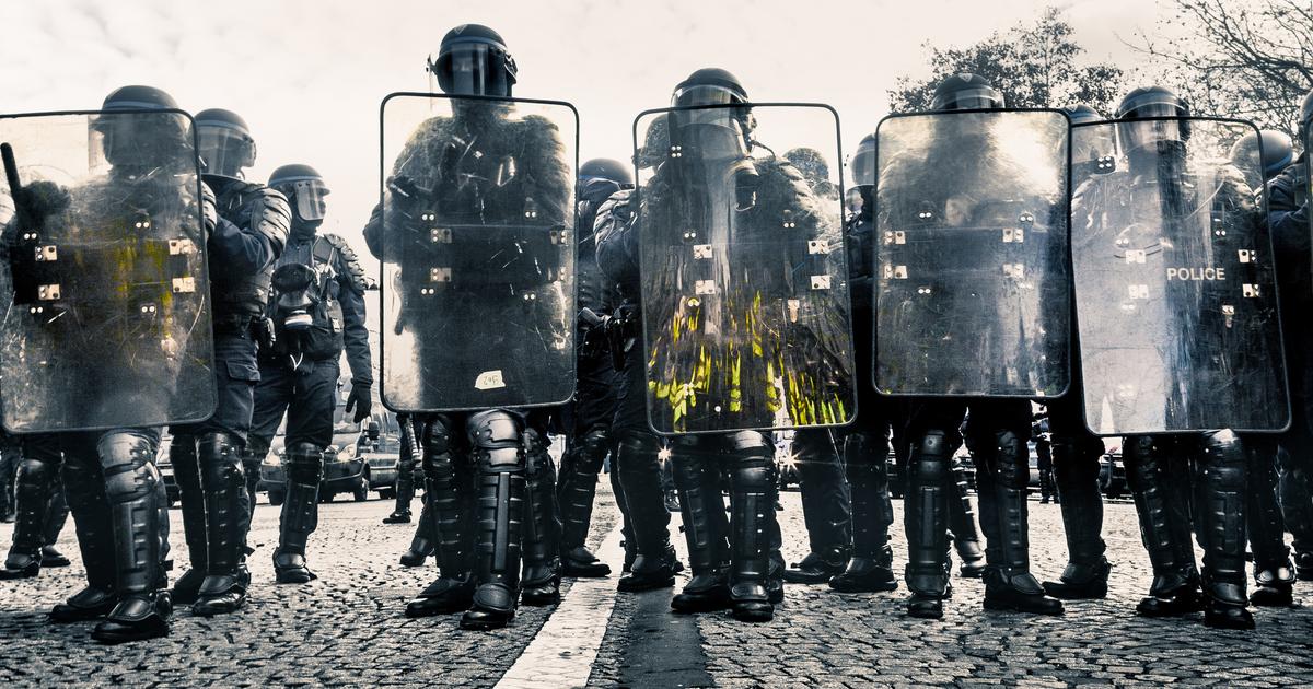 Gilets jaunes matraqués au Burger King : peine de prison avec sursis pour les CRS