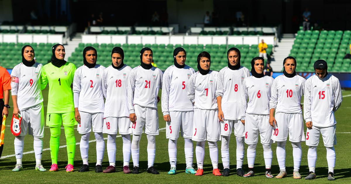 Foot : l'équipe féminine d’Iran célébrée à Téhéran après son retour d'Australie