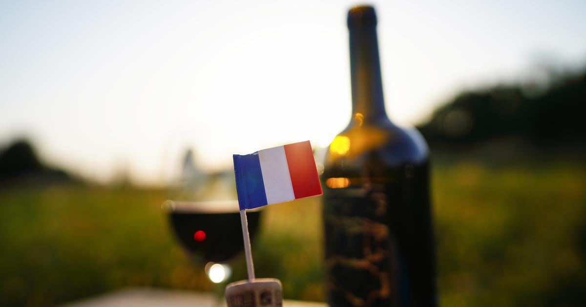 Mettre de leau dans son vin, pot-de-vin, pourboire, avoir de la bouteille... Doù viennent ces expressions autour du vin ?