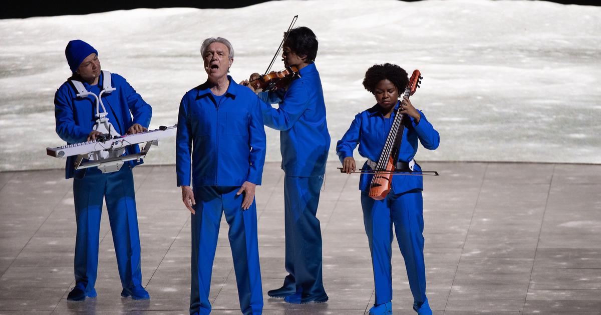 David Byrne, le showman extraordinaire électrise Paris