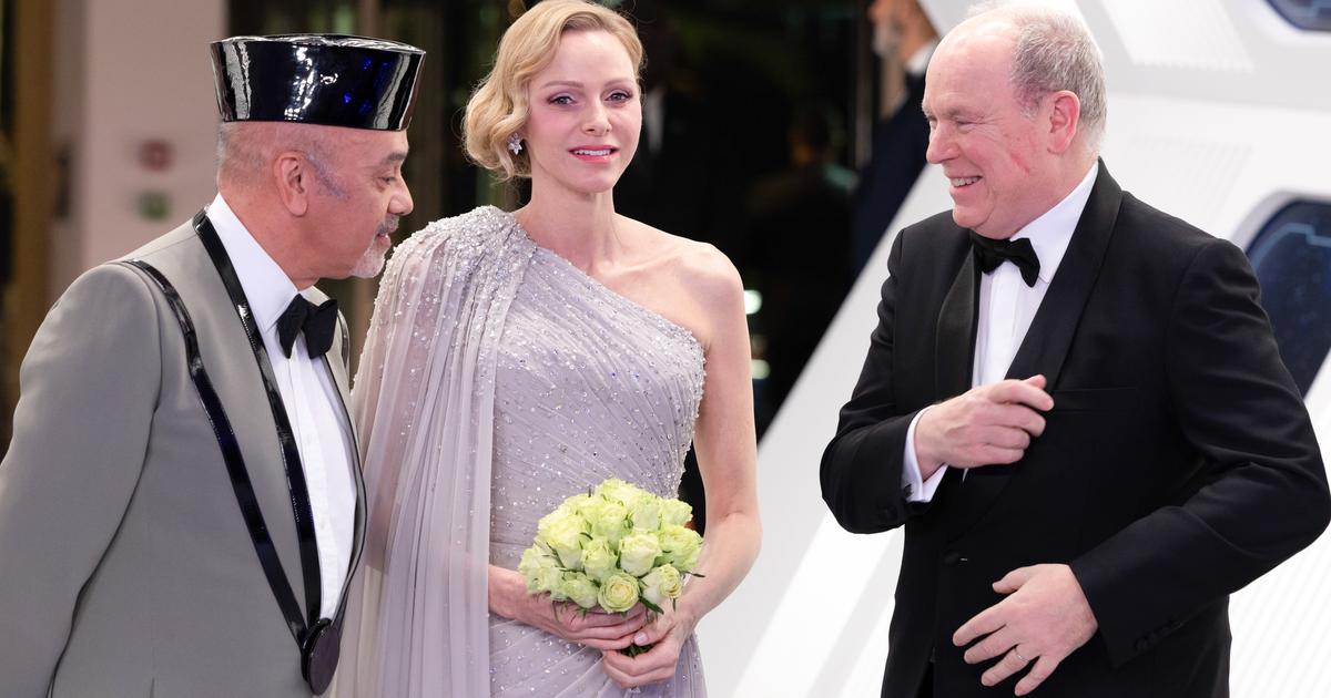La sublime robe ornée de cristaux de la princesse Charlene de Monaco au ...