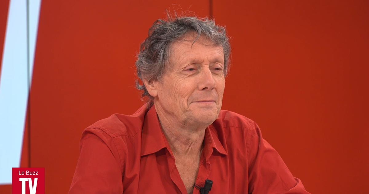 «8 chemises rouges et 8 calbutes» : ce que contient la valise d’Antoine de Maximy dans «J’irai dormir chez vous»