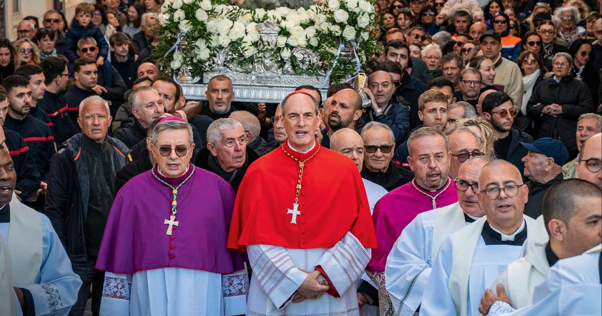 En Corse, le cardinal Bustillo fait vibrer l’âme de l’île et réhabilite la piété populaire