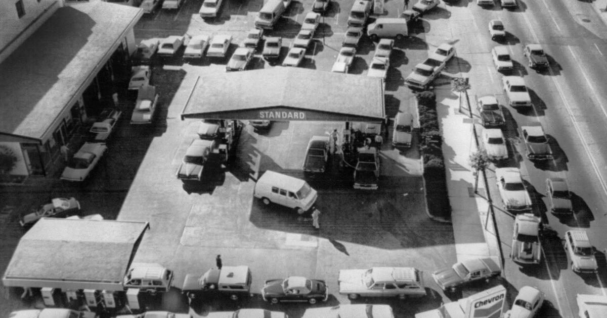 «Un nouveau choc pétrolier» : la crise provoquée par la guerre au Moyen-Orient est-elle comparable à celles de 1973 et 1979 ?
