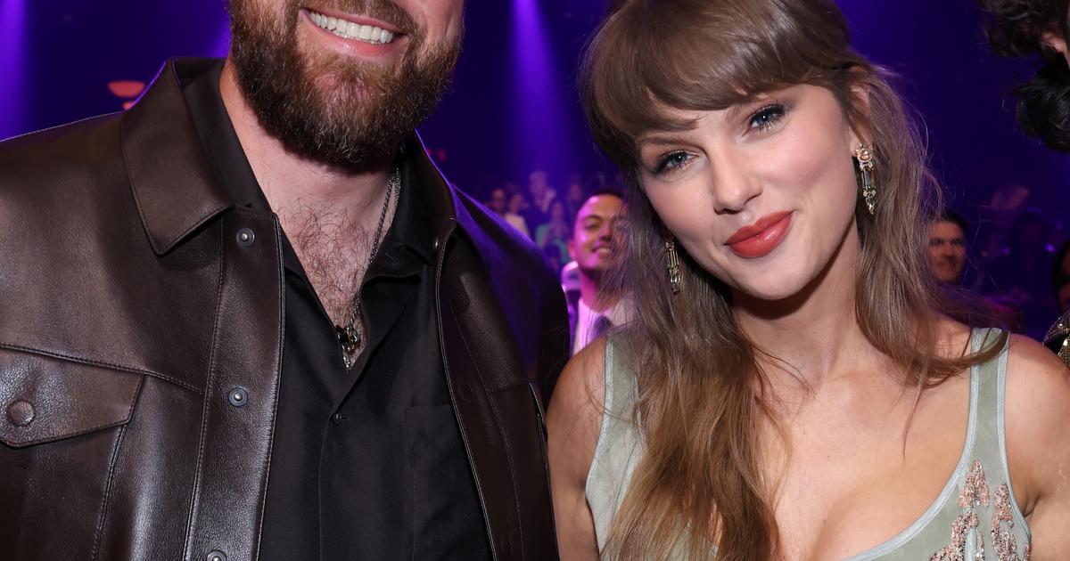 «Ευτυχισμένος, σίγουρος και ελεύθερος χάρη σε αυτόν»: στη σκηνή, η ζωντανή δήλωση αγάπης της Taylor Swift στον Travis Kelce