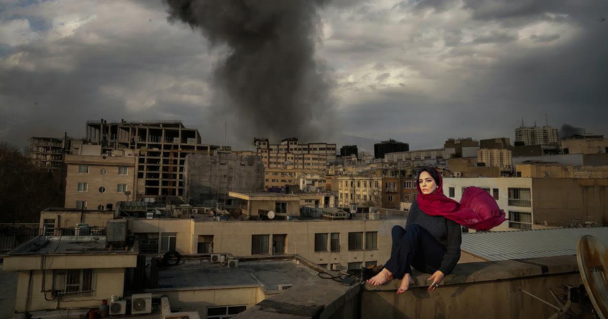 «J’ai beau prendre des somnifères, je me réveille en sursaut au bruit des explosions» : en Iran, la vie sous les bombes après un mois de guerre