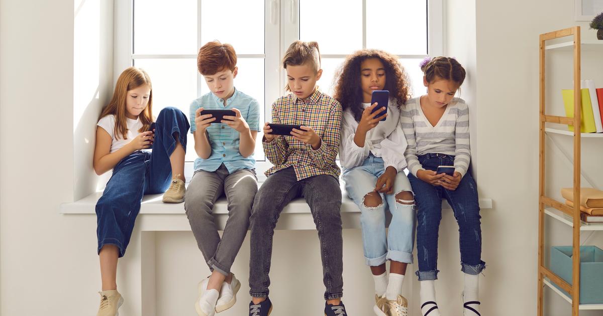 Australie, Indonésie et bientôt la France… L’interdiction des réseaux sociaux aux mineurs se répand à travers le monde