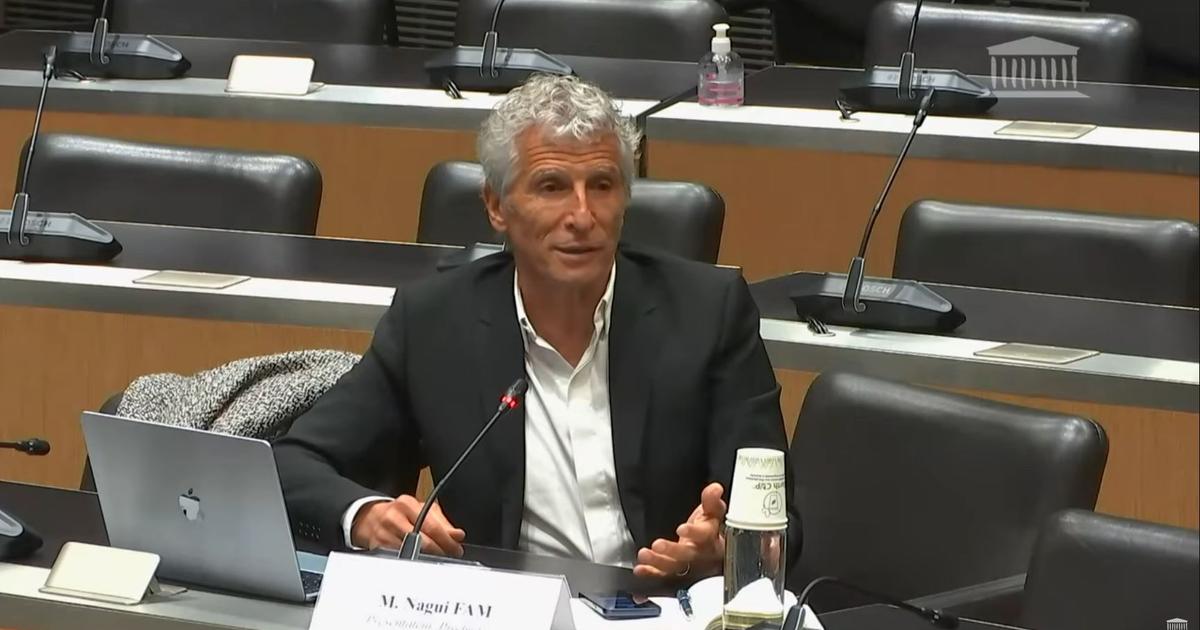 «Pardon, c’est plus fort que moi» : à l’Assemblée nationale, Nagui propose à Jérémie Patrier-Leitus de jouer à un jeu