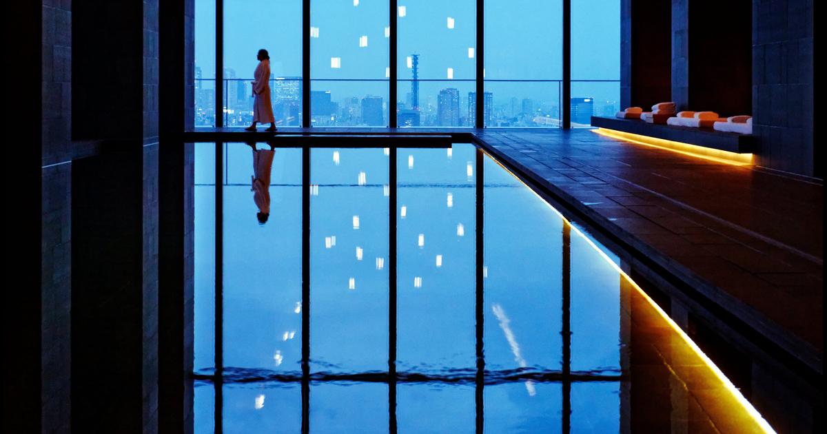 Palaces dans le ciel de Tokyo, refuges d’architecte face au mont Fuji : 30 hôtels à s’offrir une fois dans sa vie au Japon