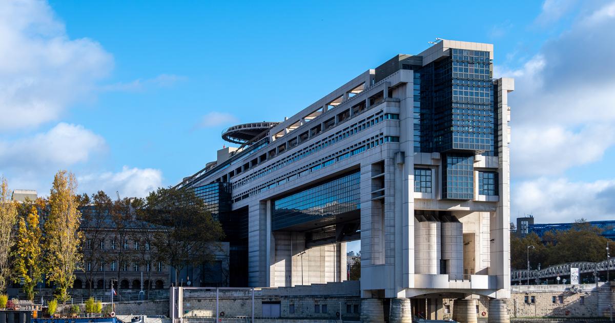 Bercy annonce un «prêt flash carburant» pour soutenir la trésorerie des petites entreprises