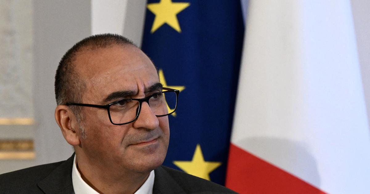 Titres de séjour : Laurent Nuñez souhaite réduire les délais de traitement afin d’éviter les «ruptures de droit pour les demandeurs»