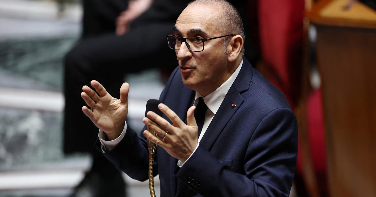 Immigration : pourquoi recruter 500 vacataires pour traiter les titres de séjour ne réduira pas forcément les délais