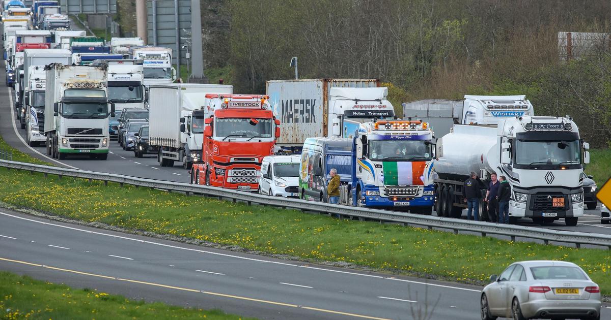 Irlande : des manifestations illégales contre les prix du carburant «mettent l'État en danger», avertit le chef de la police