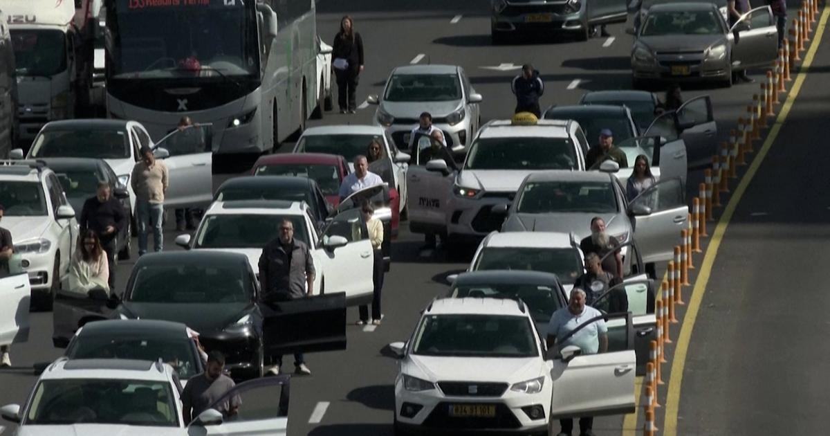 Ισραήλ: παγωμένες εικόνες της χώρας ως φόρο τιμής στα 6 εκατομμύρια θύματα του Shoah