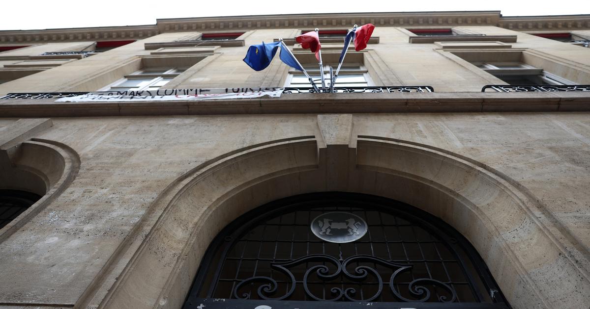 Des étudiants propalestiniens bloquent Sciences Po et La Sorbonne pour dénoncer la proposition de loi Yadan