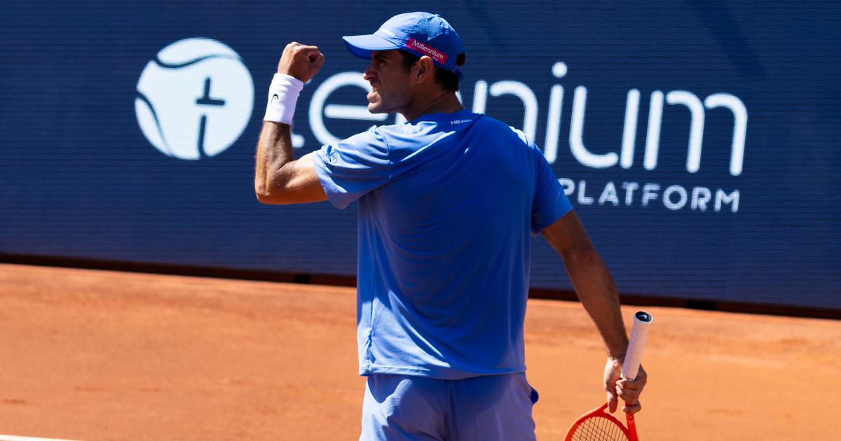 Τένις: σερβίρισμα με κουτάλι στη μπάλα του αγώνα, δροσερή χειραψία… Τεντωμένη ατμόσφαιρα στη Βαρκελώνη