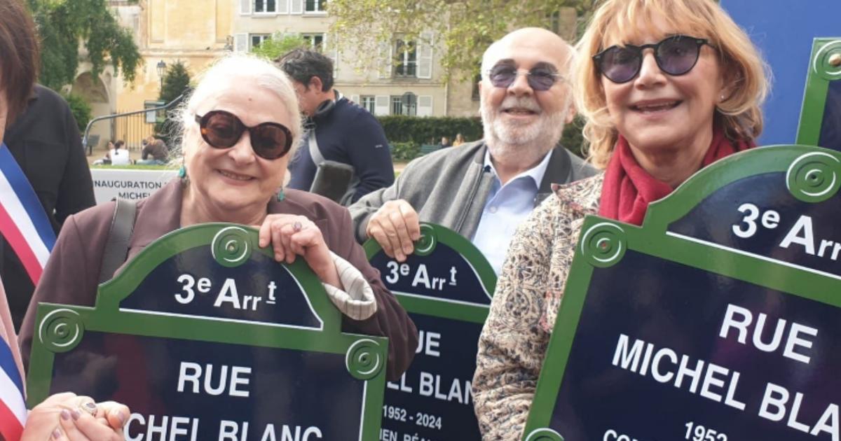 La troupe du Splendid réunie pour inaugurer la rue Michel-Blanc à Paris
