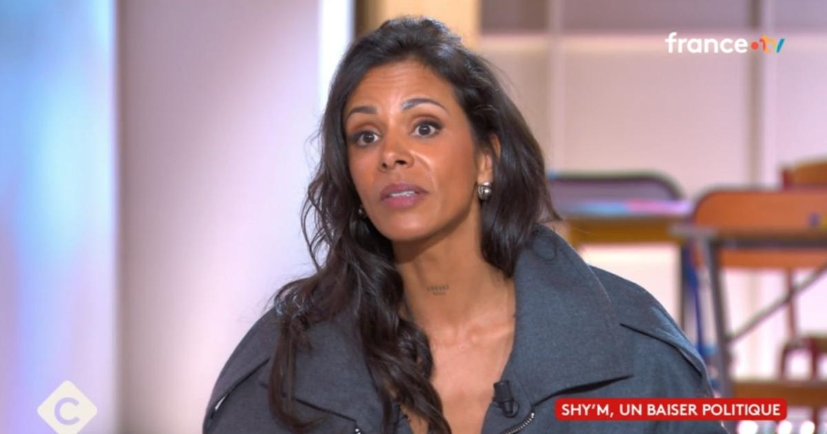 «J’avais peur que la chaîne me censure» : Shy’m revient sur son baiser polémique aux NRJ Music Awards en 2013