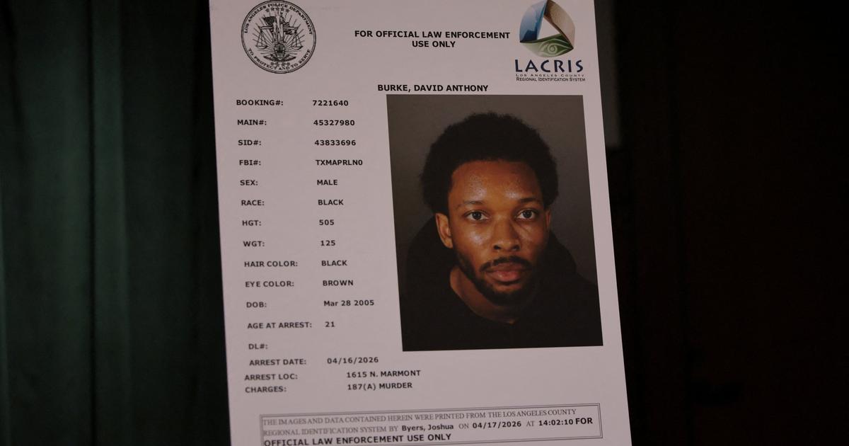 Le rappeur D4vd inculpé pour l’assassinat d’une adolescente après la découverte d’un cadavre démembré dans le coffre de sa voiture