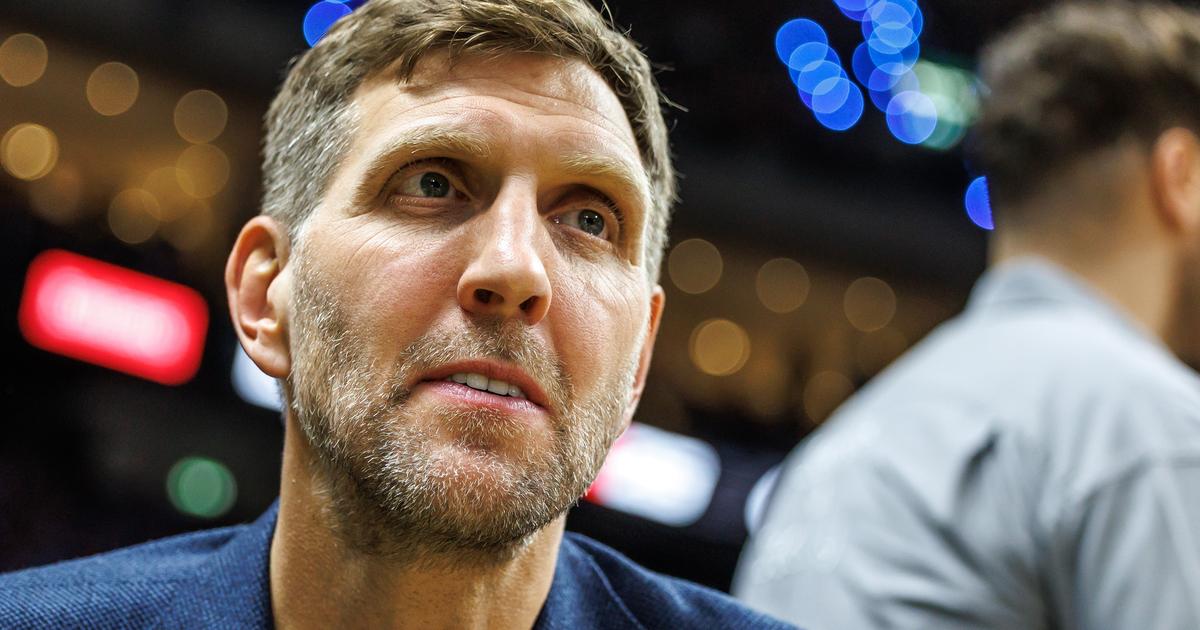 NBA: Wembanyama est «en train de changer le jeu», assure Nowitzki