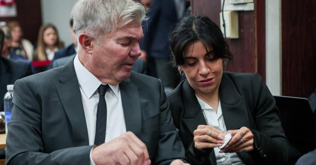 Foot : «Il avait beaucoup d’œdèmes», au procès Maradona, les images macabres de l’Argentin sur son lit de mort