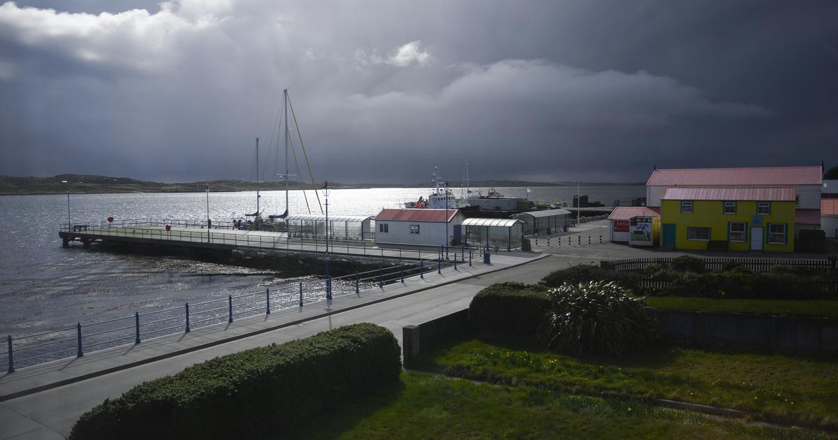 Η Ουάσιγκτον σχεδιάζει να αναθεωρήσει τη θέση της για τα νησιά Φώκλαντ, το Λονδίνο επιβεβαιώνει εκ νέου ότι «η κυριαρχία ανήκει στο Ηνωμένο Βασίλειο»