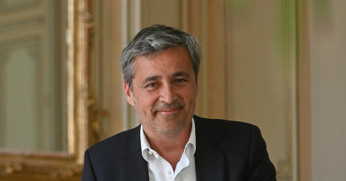 The Third Life of Olivier Galzi or the Commentator Turned Actor