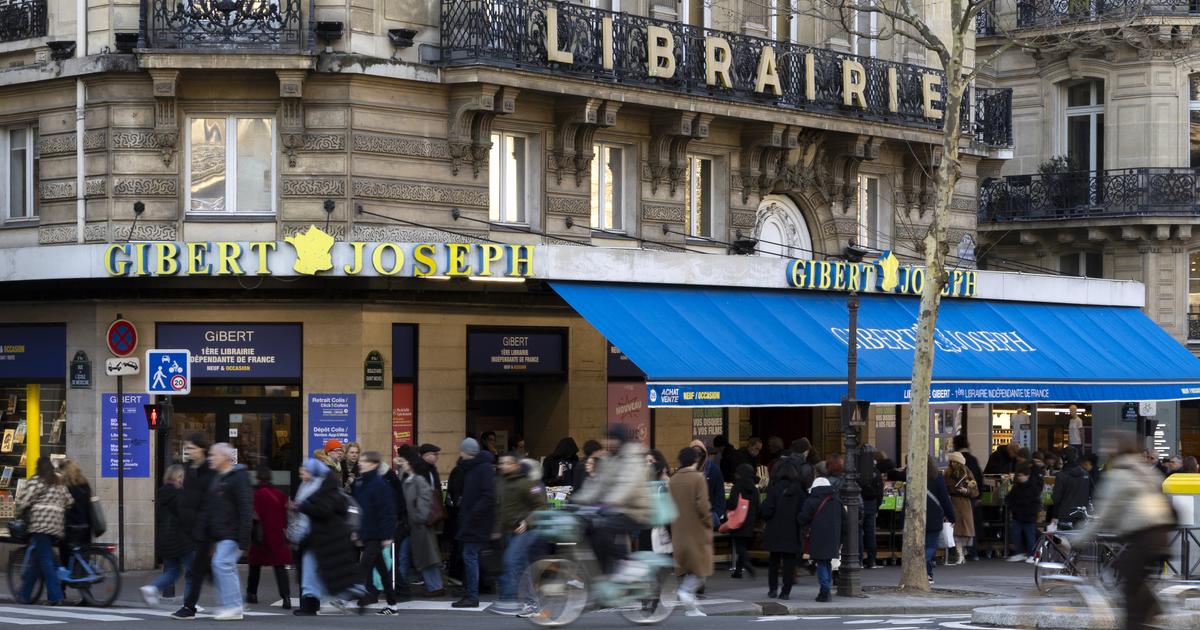 «Ça m’attriste que cette institution soit touchée» : à Paris, les clients de Gibert s’inquiètent de l’avenir des emblématiques librairies