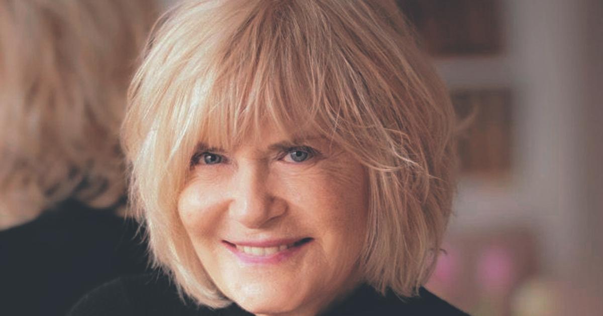 « À 50 ans et plus, on n’est pas des femmes invisibles » : Catherine Ceylac, cœur à cœur