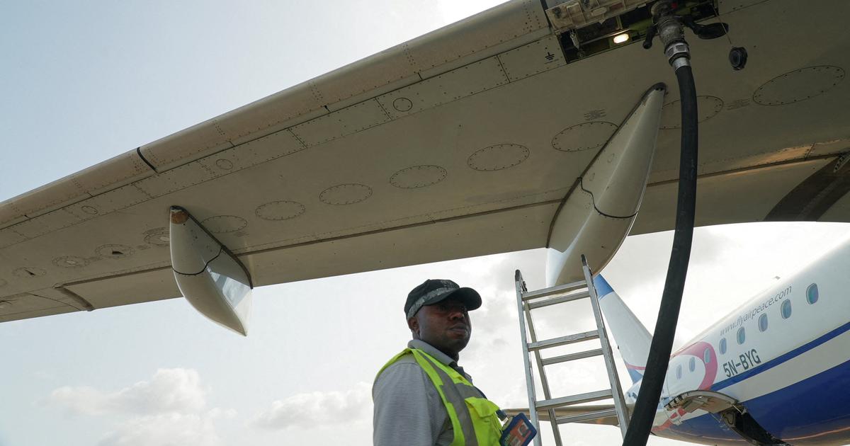 «Il y a un flou»: la légalité du supplément demandé par Volotea sur les billets d’avion déjà achetés doit être vérifiée, selon Tabarot