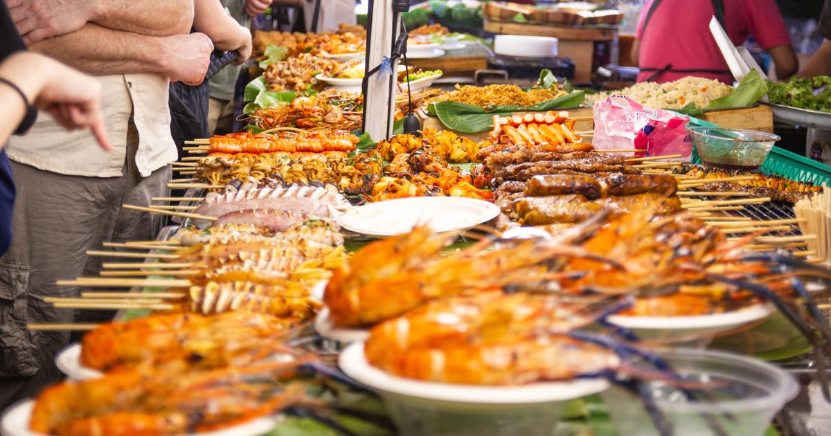 Ils sont dans la ligne de mire depuis... 2014 : à Bangkok nouveau tour de vis pour les vendeurs de street food