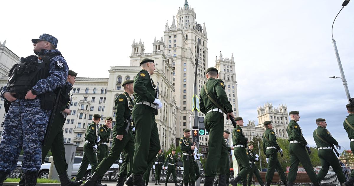 La guerre menée par la Russie en Ukraine est une «cause juste», affirme Vladimir Poutine lors de la parade militaire du 9 Mai