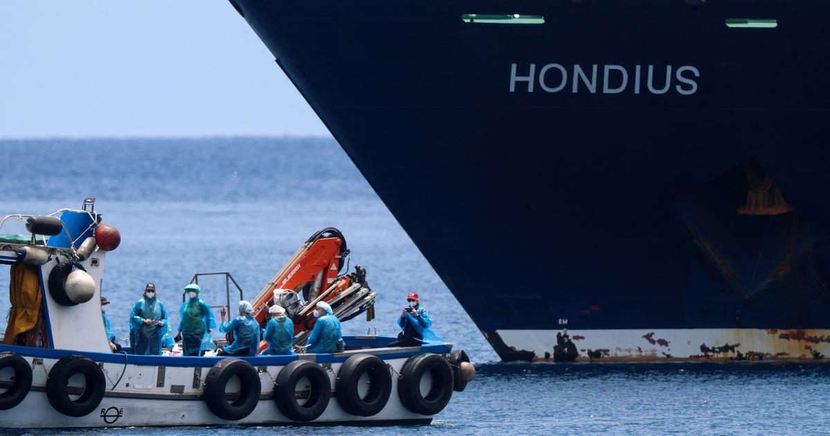 Hantavirus : le MV Hondius peu à peu vidé de ses passagers et membres d'équipage