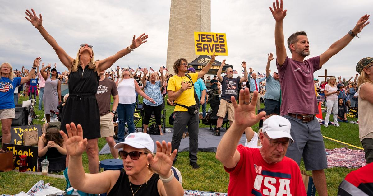 In Washington, Trump and religious conservatives hold a “prayer festival”