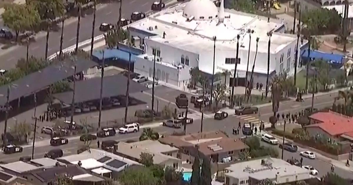 États-Unis : trois morts dans une mosquée à San Diego, les deux tireurs présumés retrouvés morts à proximité