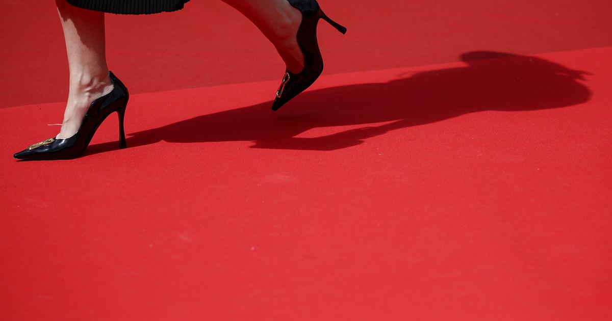 Travailleuse du sexe, producteurs télé, historiens de l’art... Qui sont vraiment les 2000 signataires de la pétition anti-Bolloré ?