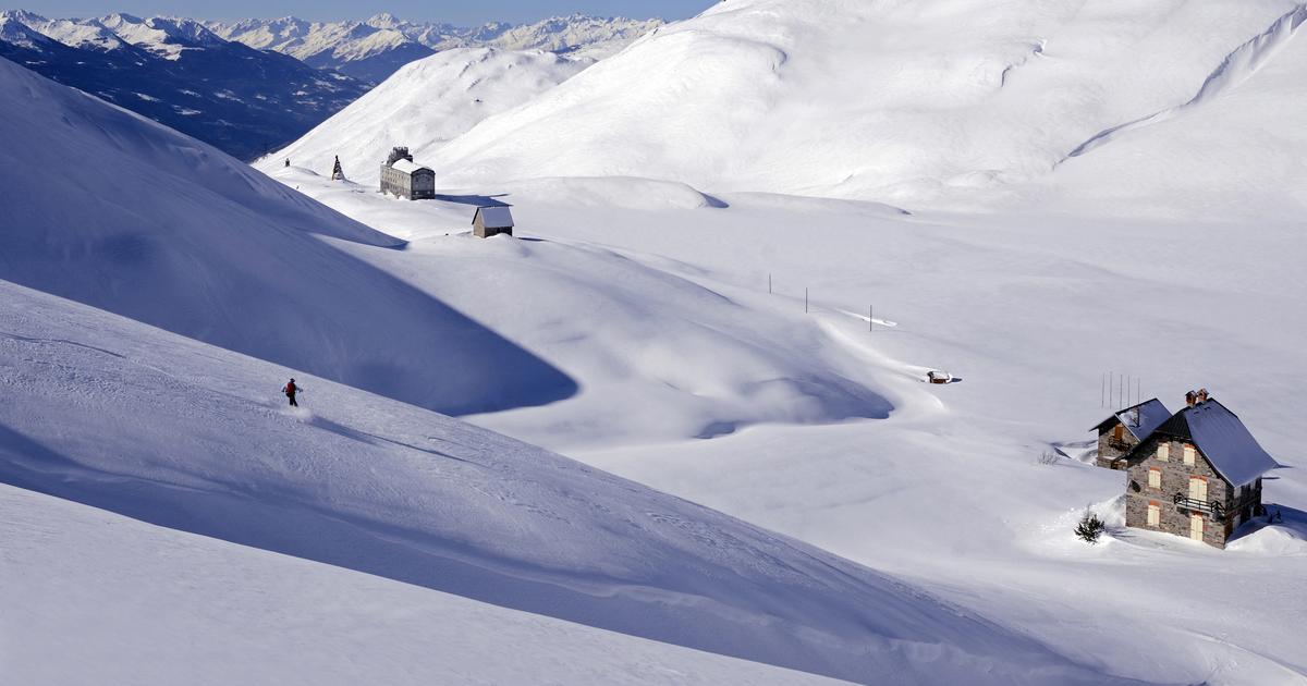 Savoie : la réouverture du col du Petit Saint-Bernard reportée à cause d’un risque d’avalanche
