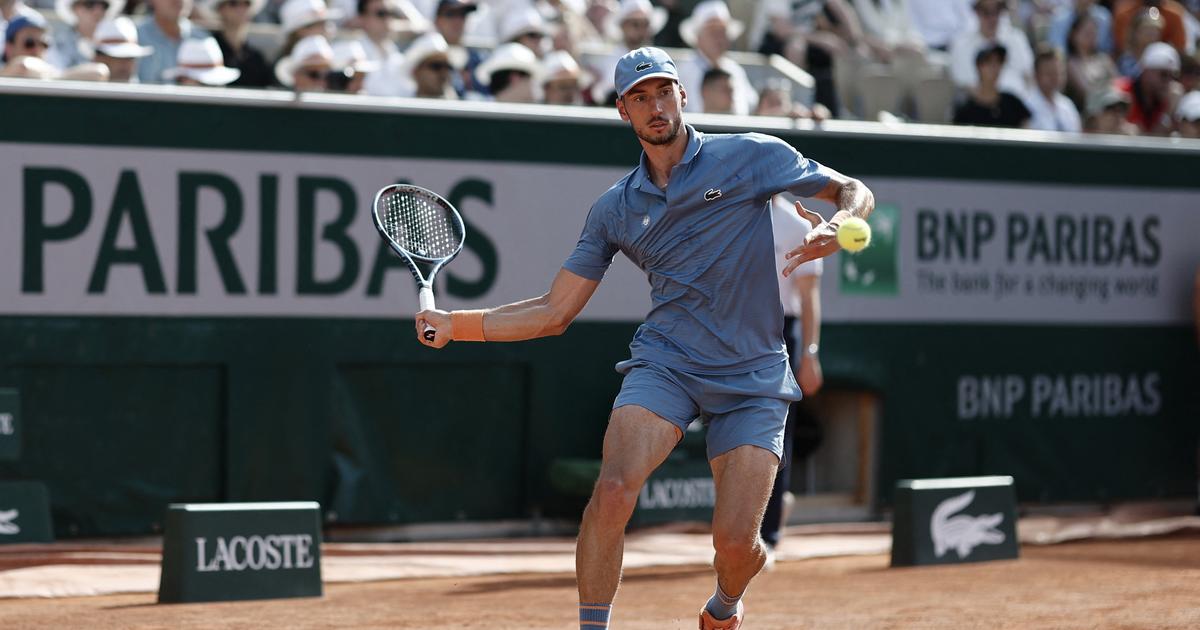 EN DIRECT - Roland-Garros : Pavlovic tient tête à Fonseca, six Français éliminés, Djokovic attendu en soirée... Suivez le premier jour