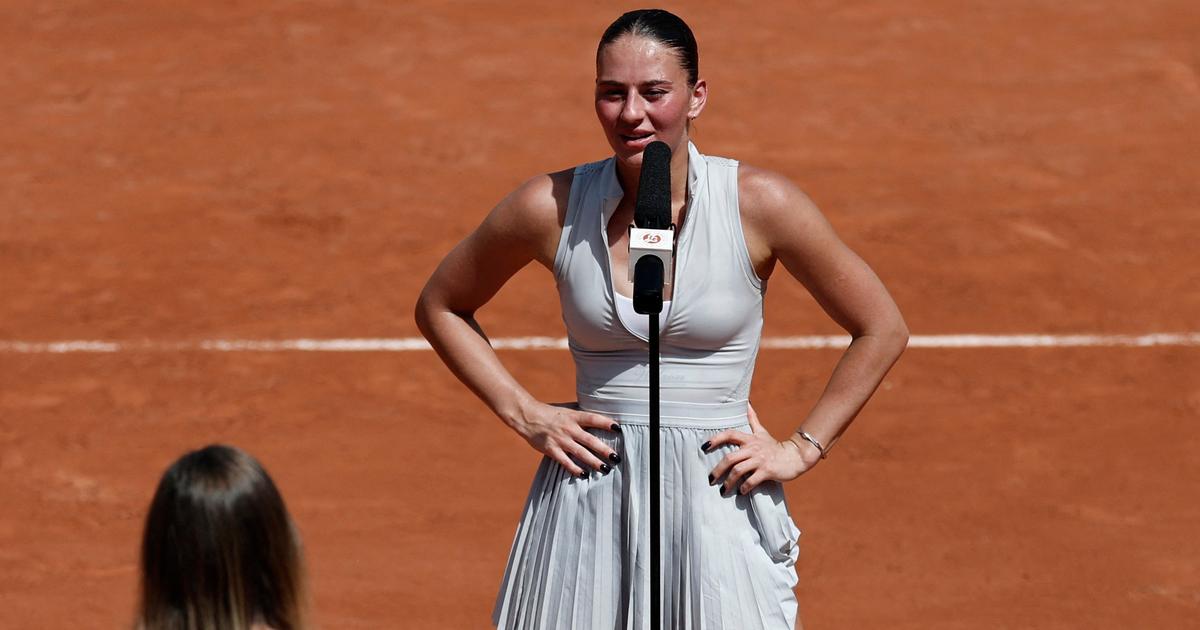Roland-Garros : «Un missile est tombé à 100 mètres de la maison de mes parents», l’Ukrainienne Marta Kostyuk en larmes après sa victoire