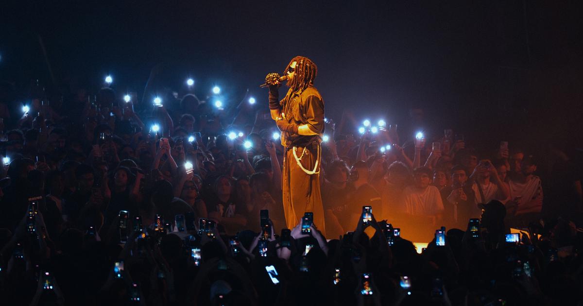 Damso rend une bien triste copie à Paris La Défense Arena