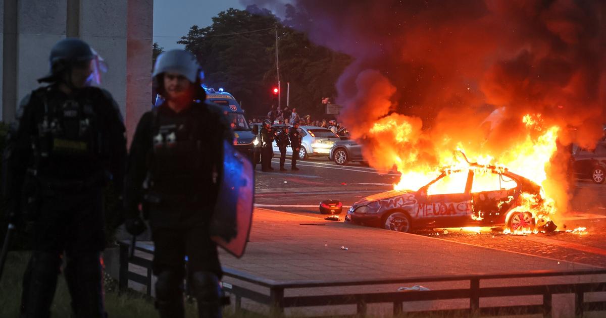 Violences après la victoire du PSG : la colère des policiers pris pour cibles