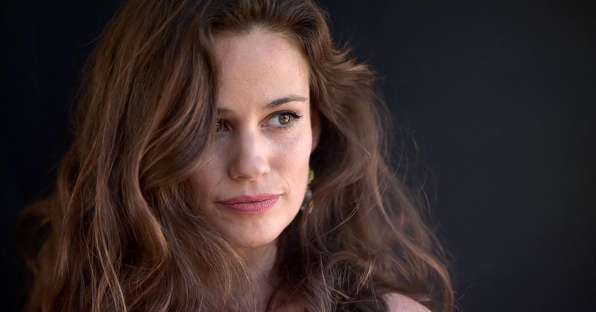 «Je voudrais me prosterner devant elle» : Lucie Lucas salue le courage de Flavie Flament face à Patrick Bruel