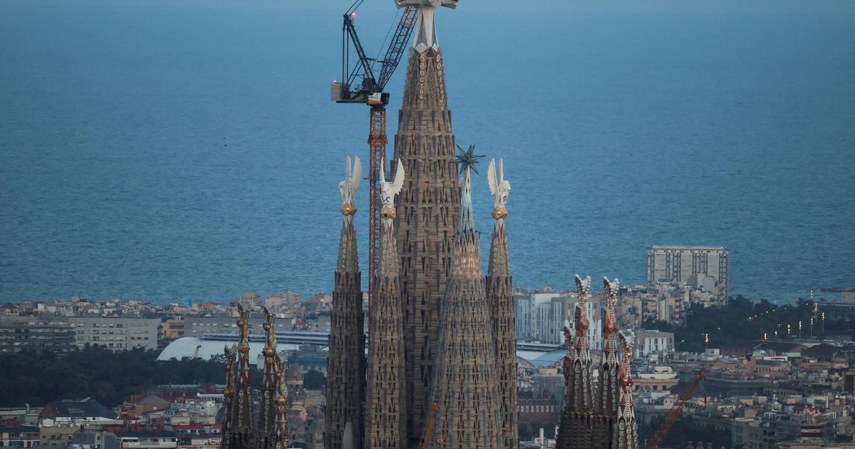 La Sagrada Familia : l’inauguration de la tour de Jésus célébrée à la télévision