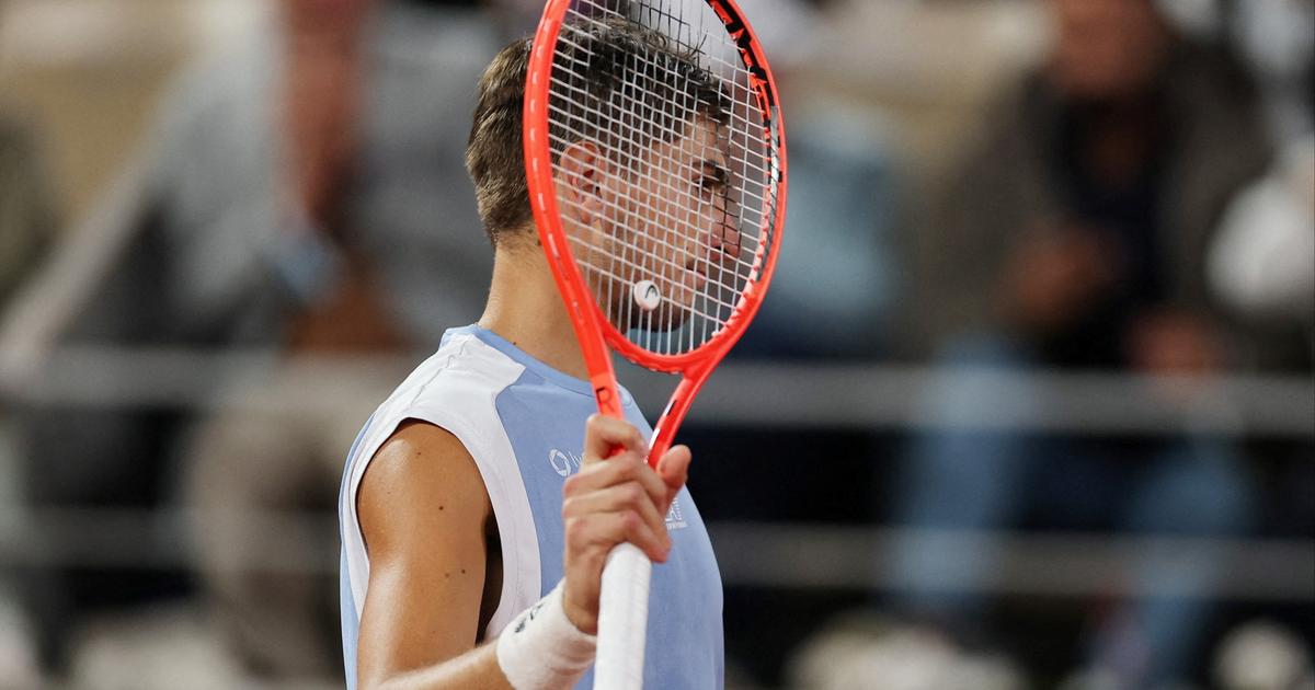 Roland-Garros : «Je ne peux pas bouger, ni manger, ni boire», victime d’un virus, Arnaldi contraint de déclarer forfait