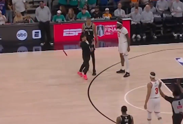 Finales NBA : entré sur le parquet pour un selfie avec Wenbanyama, un jeune spectateur banni à vie