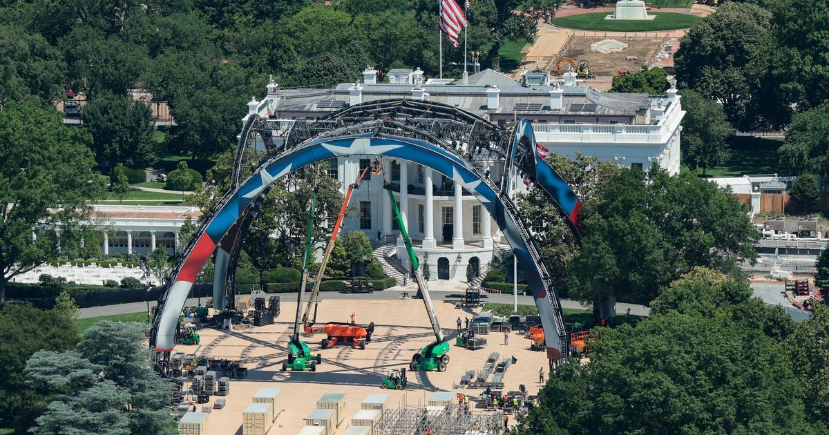 «Pas de gros», billets à 1,5 million de dollars : les coulisses de la compétition de MMA à la Maison-Blanche pour les 80 ans de Donald Trump