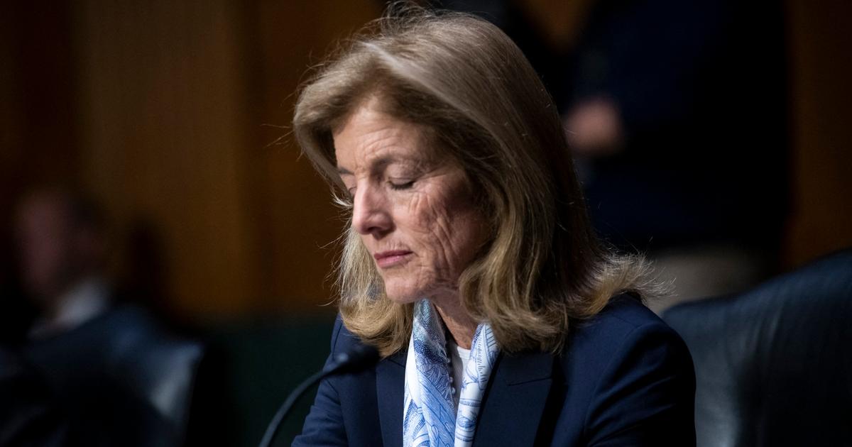 Après la mort de leur fille Tatiana, Caroline Kennedy et son époux agissent comme des nouveaux parents auprès de leurs petits-enfants