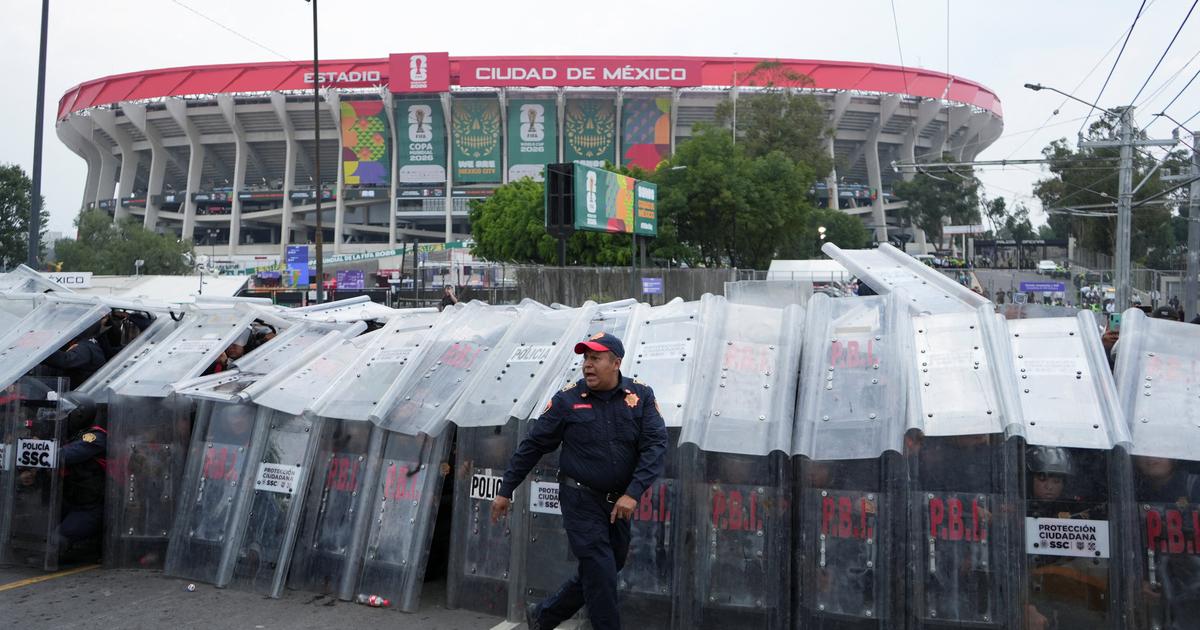 Coupe du monde 2026 : affrontements entre manifestants et police à l'extérieur du stade Azteca de Mexico